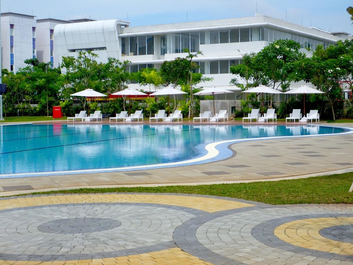 Nunia Inn Bandara Jakarta Tangerang Esterno foto